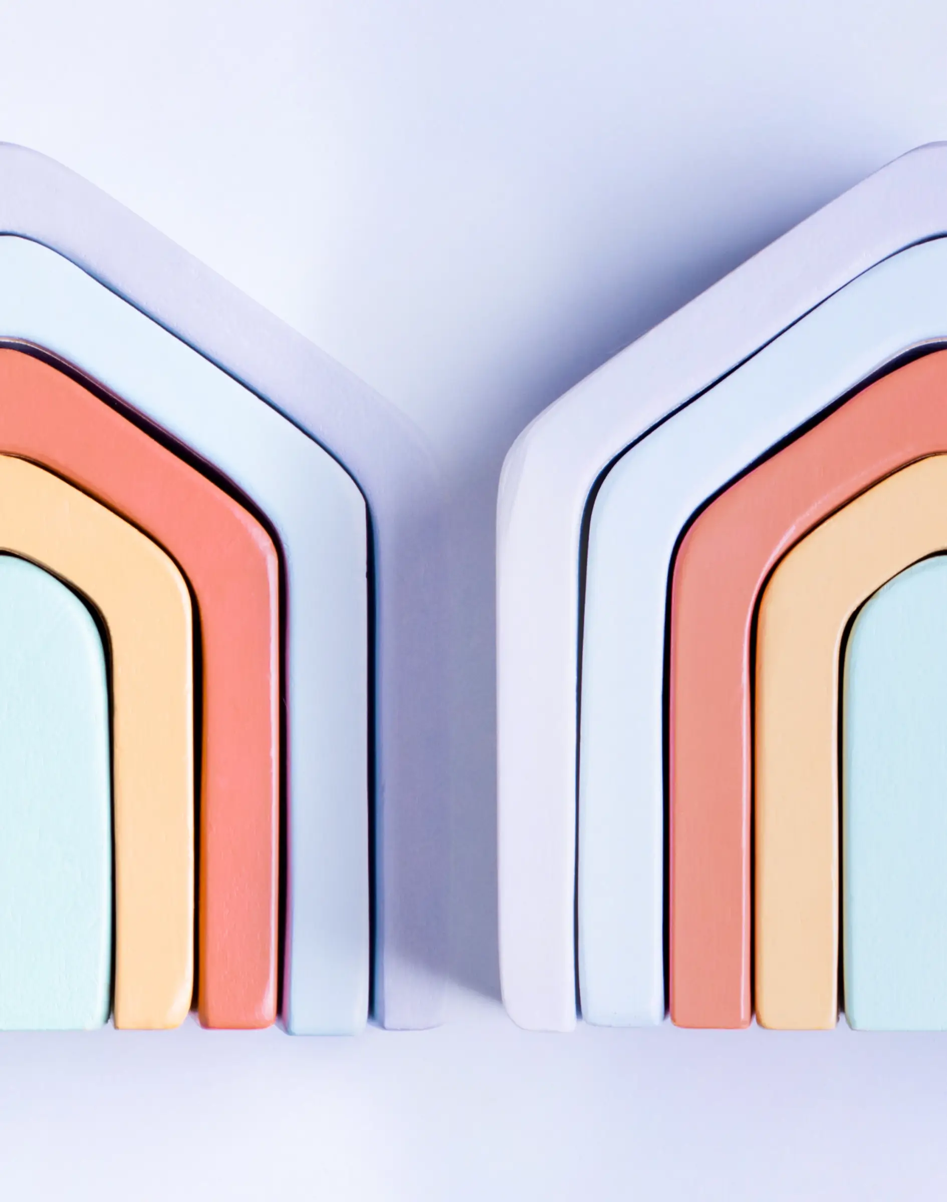 Kinder Holzspielzeug - pastellfarbenes Pyramidenspiel